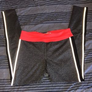 Reflective Peekaboo Leggings